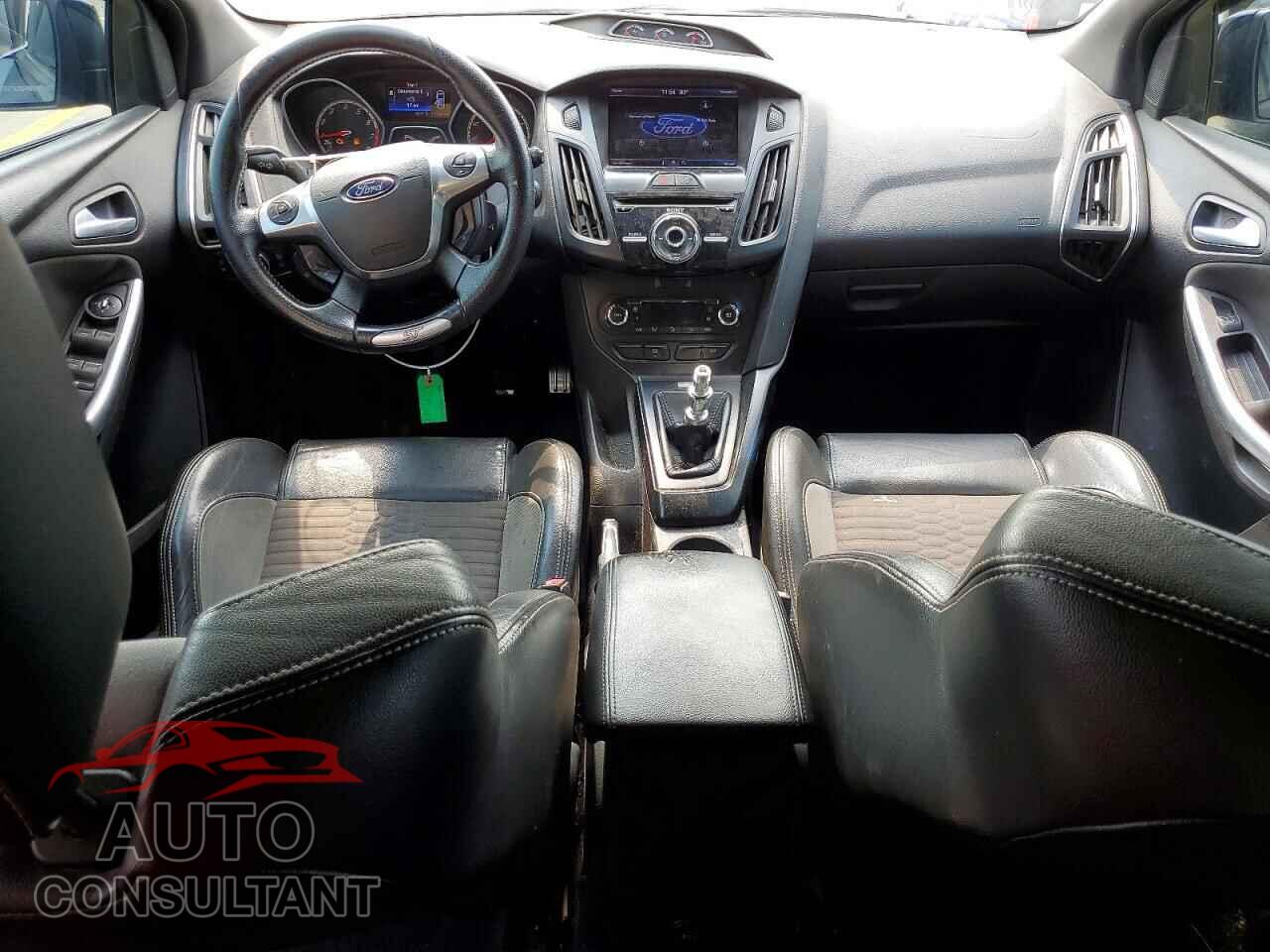 FORD FOCUS 2013 - 1FADP3L97DL201901