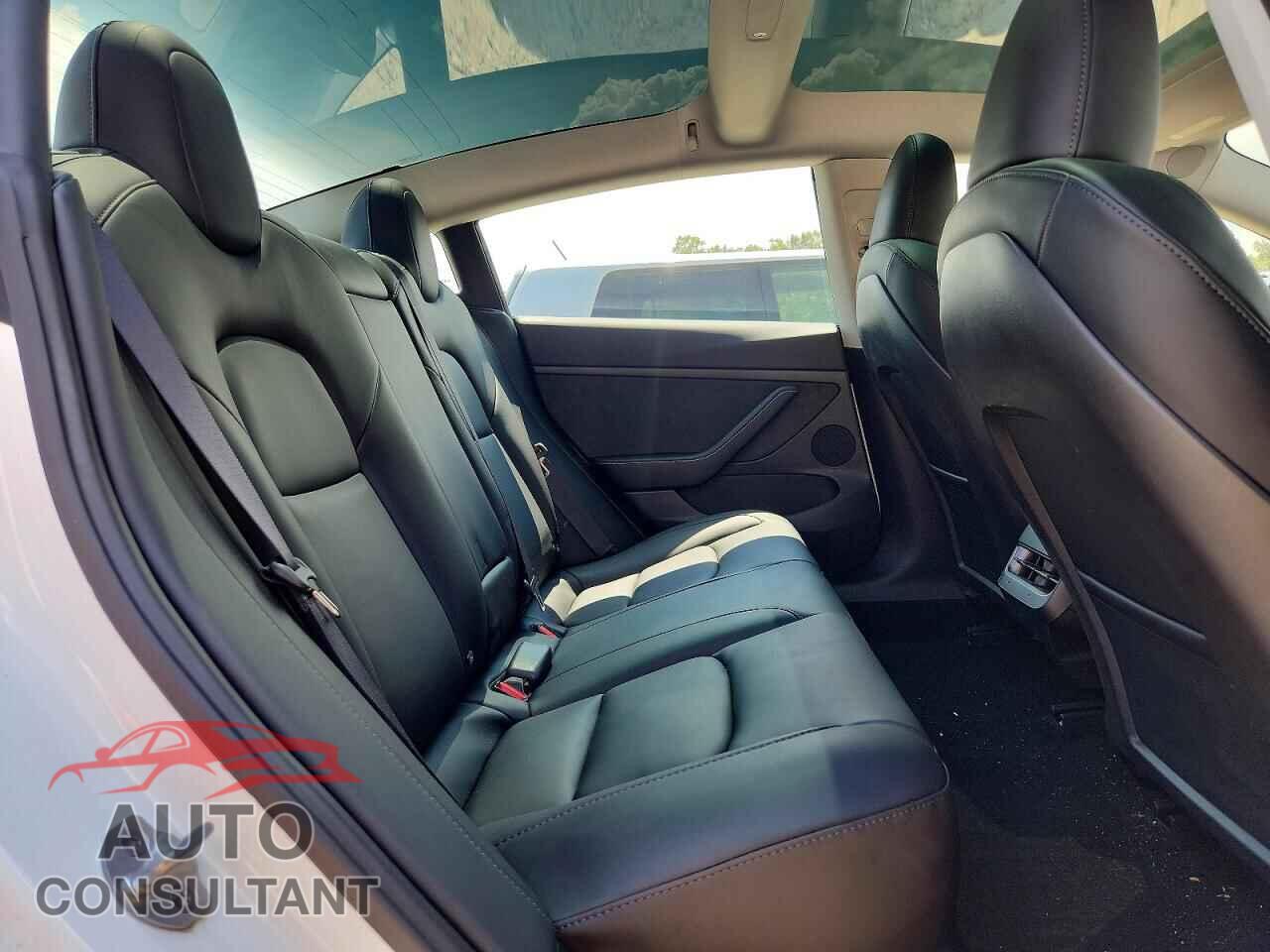 TESLA MODEL 3 2023 - 5YJ3E1EC8PF694875