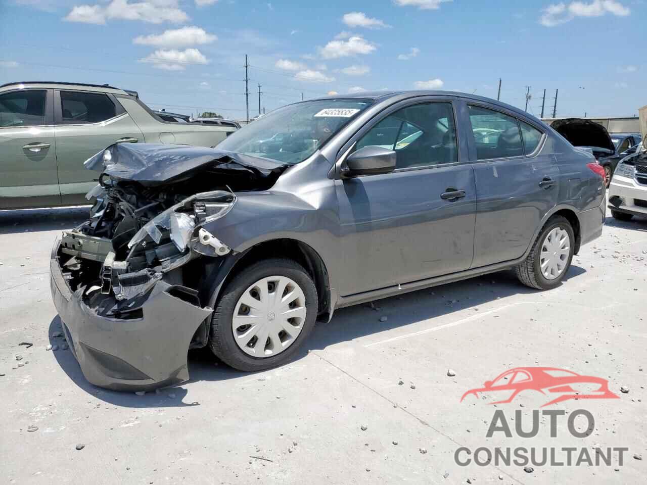 NISSAN VERSA 2018 - 3N1CN7AP8JL806162