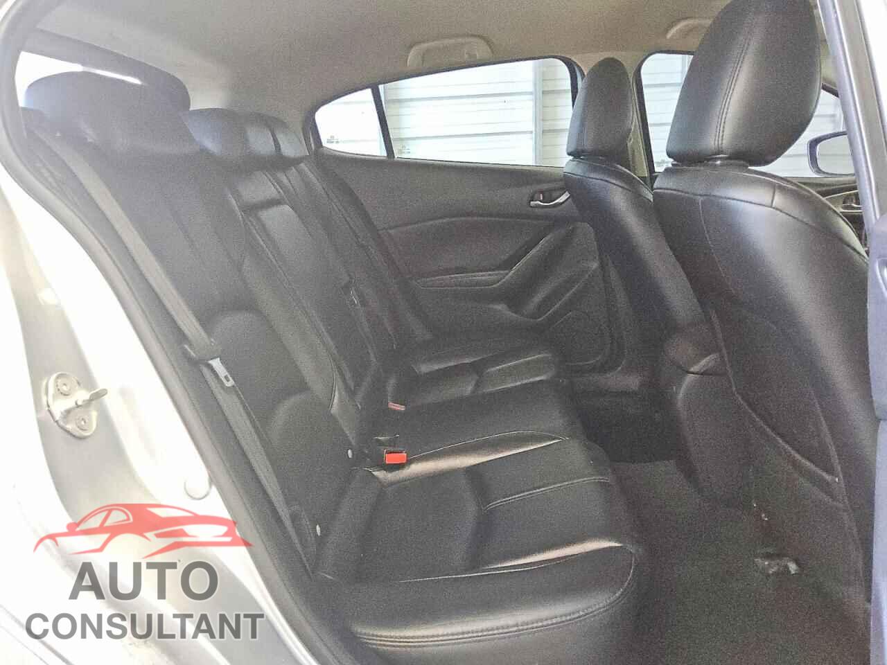 MAZDA 3 2018 - 3MZBN1L36JM210541