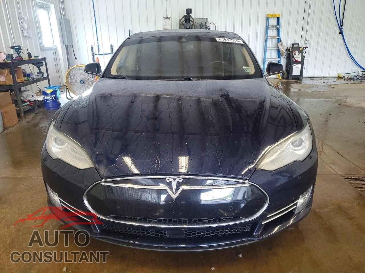 TESLA MODEL S 2015 - 5YJSA1H20FF081593