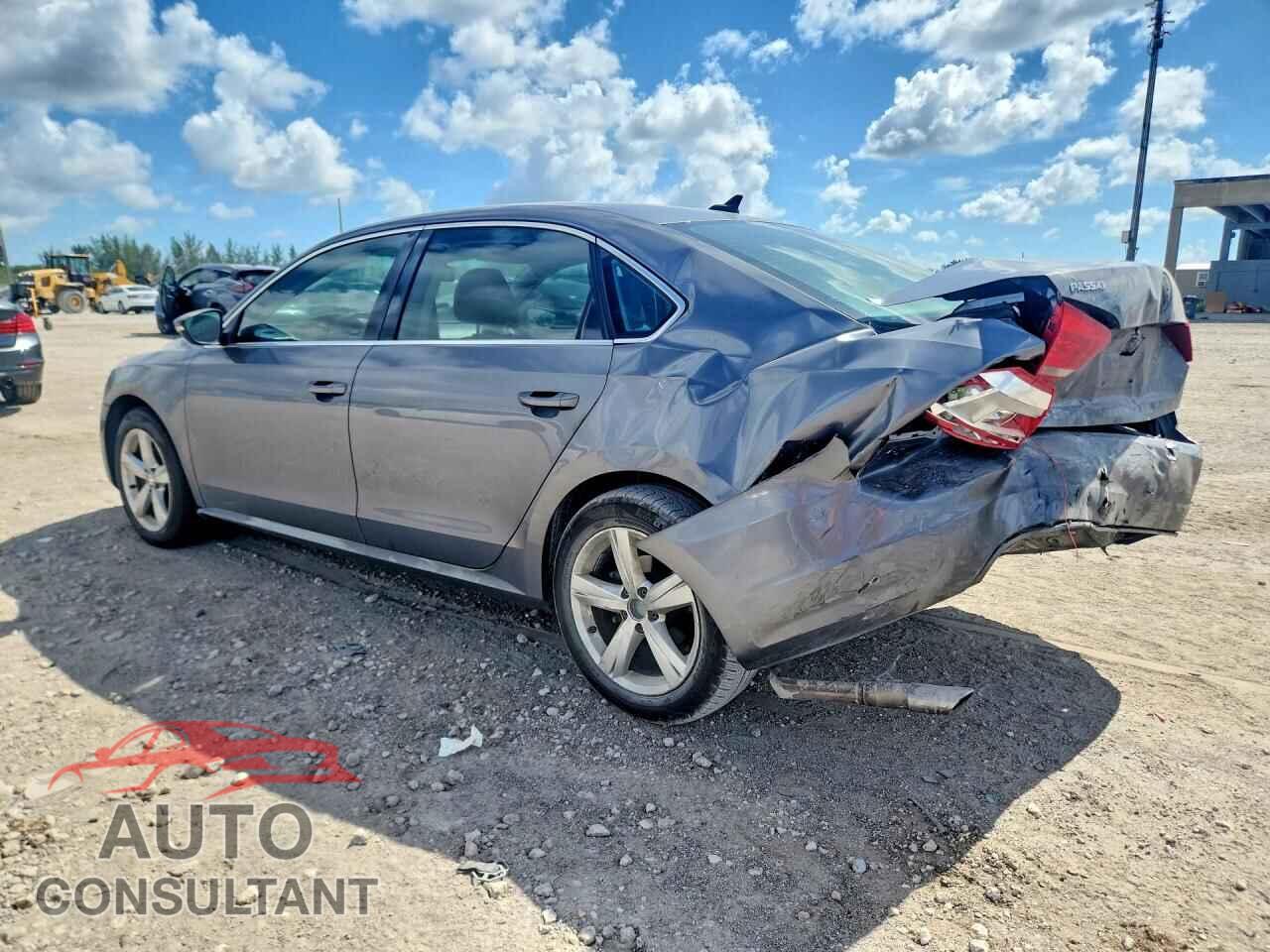 VOLKSWAGEN PASSAT 2012 - 1VWBN7A37CC044945