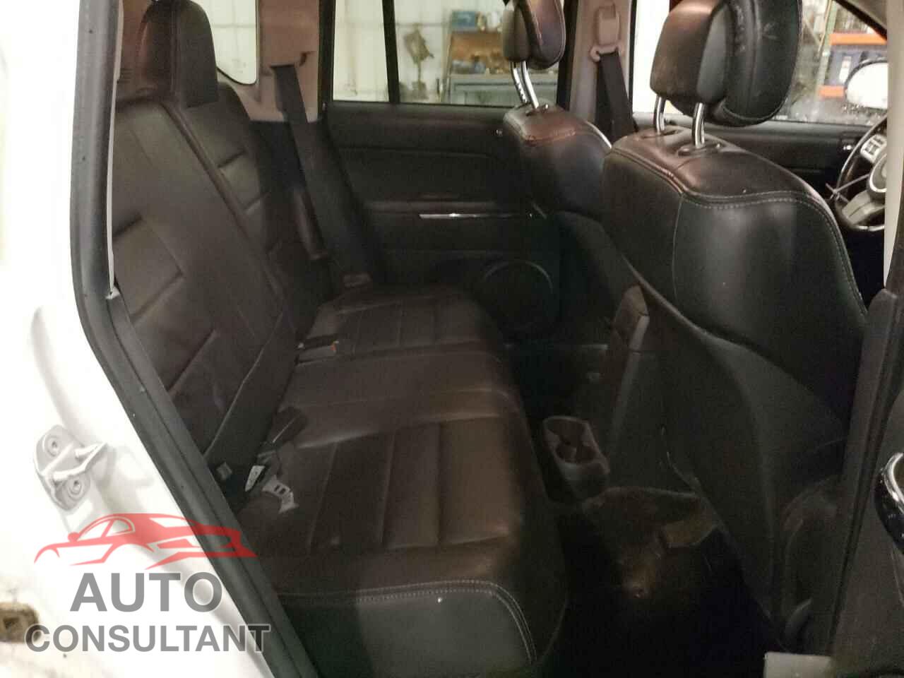 JEEP COMPASS 2011 - 1J4NF5FB2BD240103