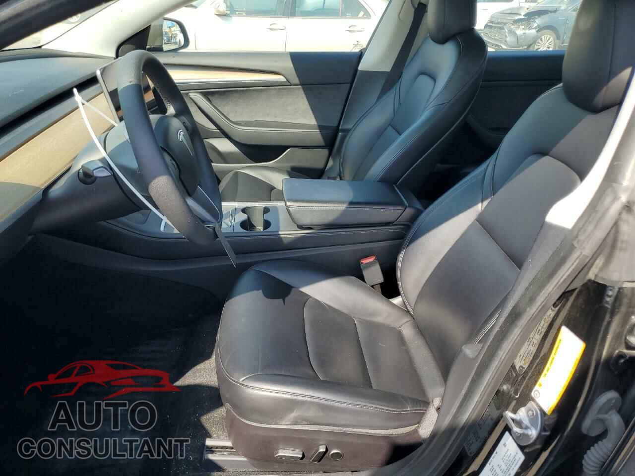 TESLA MODEL 3 2021 - 5YJ3E1EA4MF067083