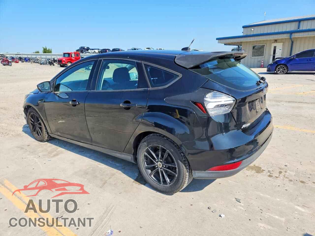 FORD FOCUS 2017 - 1FADP3K29HL291062