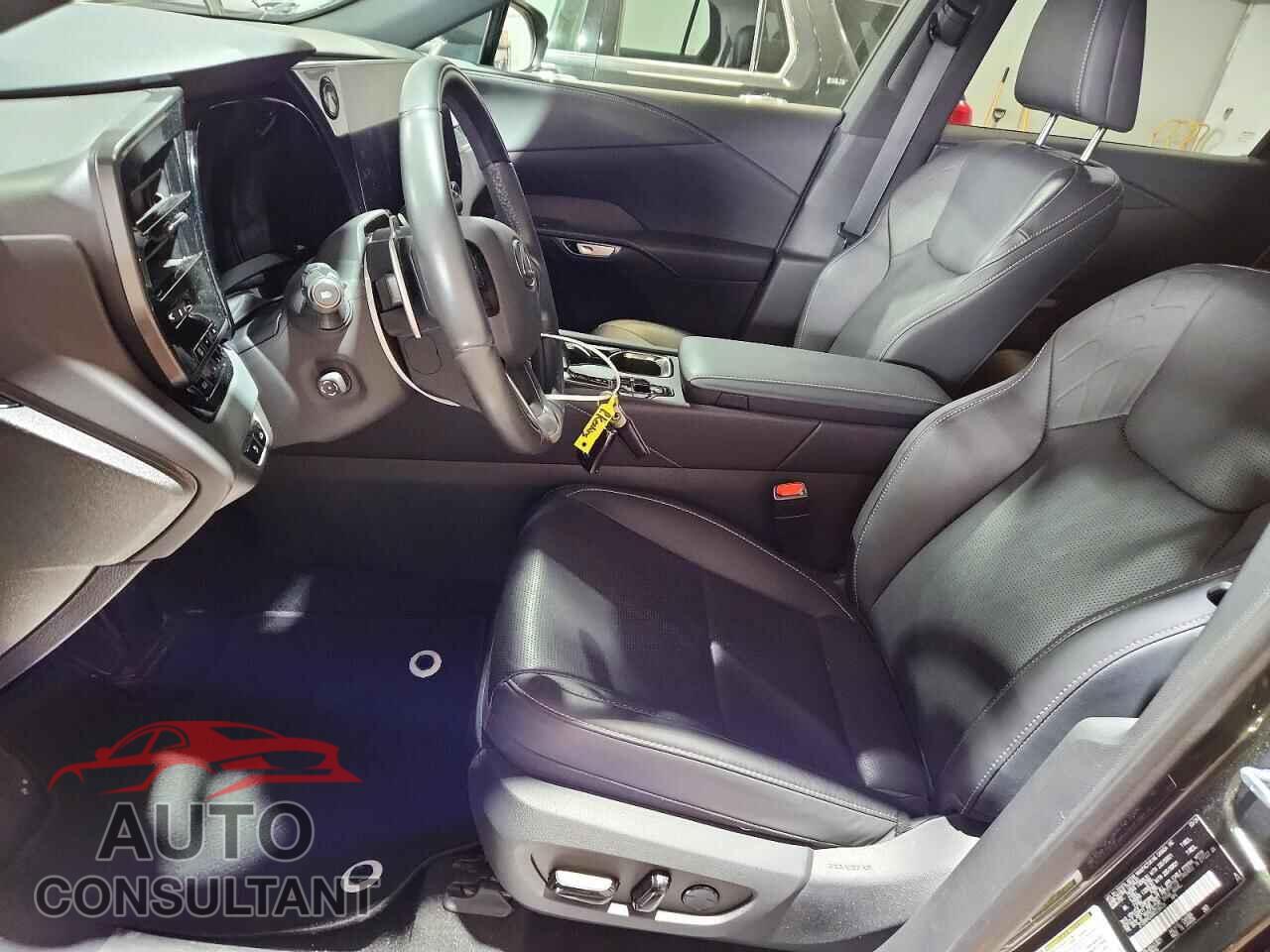LEXUS UNKNOWN 2024 - 2T2BBMCAXRC038428