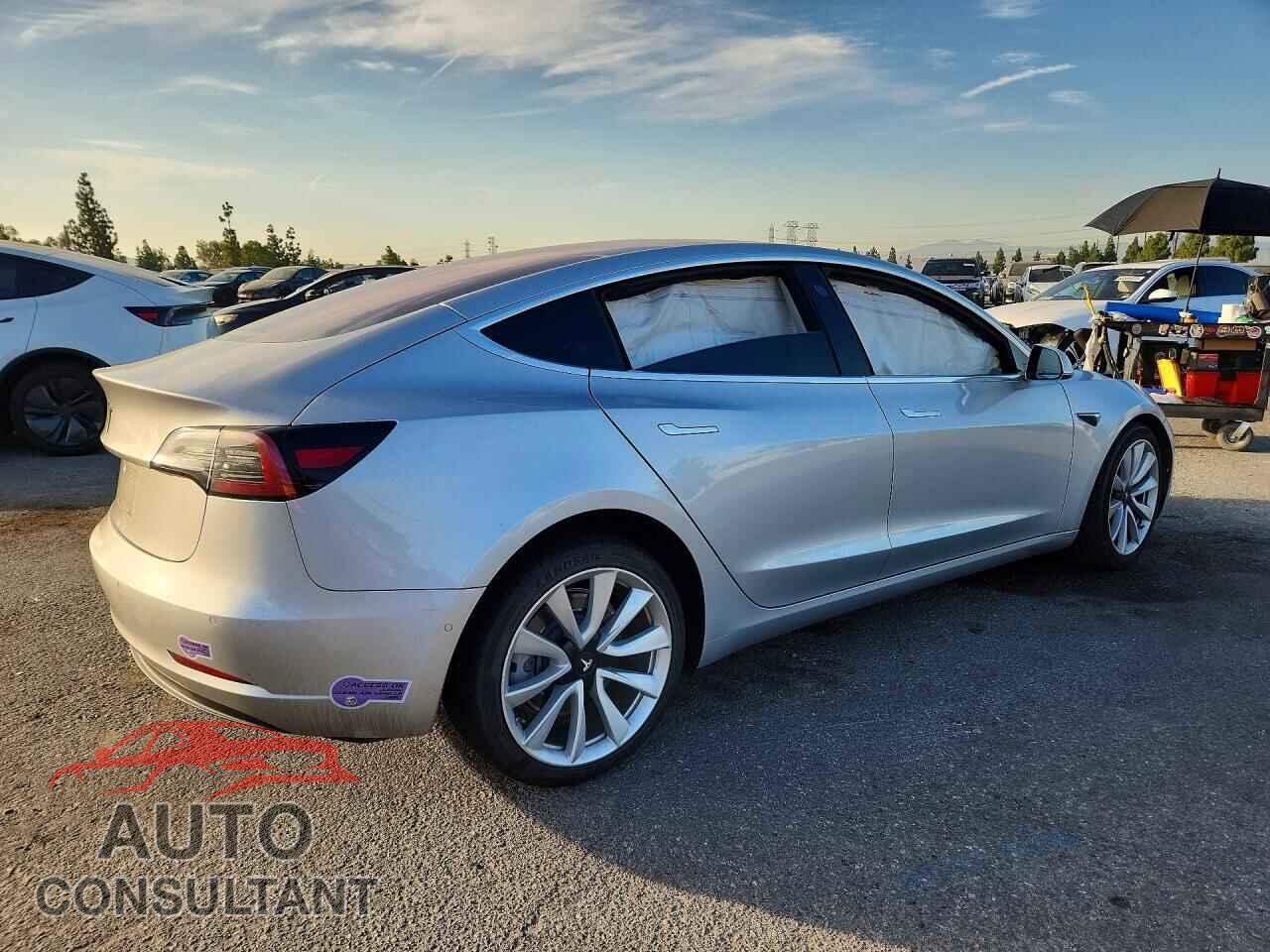 TESLA MODEL 3 2018 - 5YJ3E1EA9JF053451