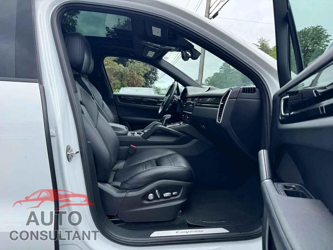 PORSCHE CAYENNE 2019 - WP1AA2AY3KDA07262
