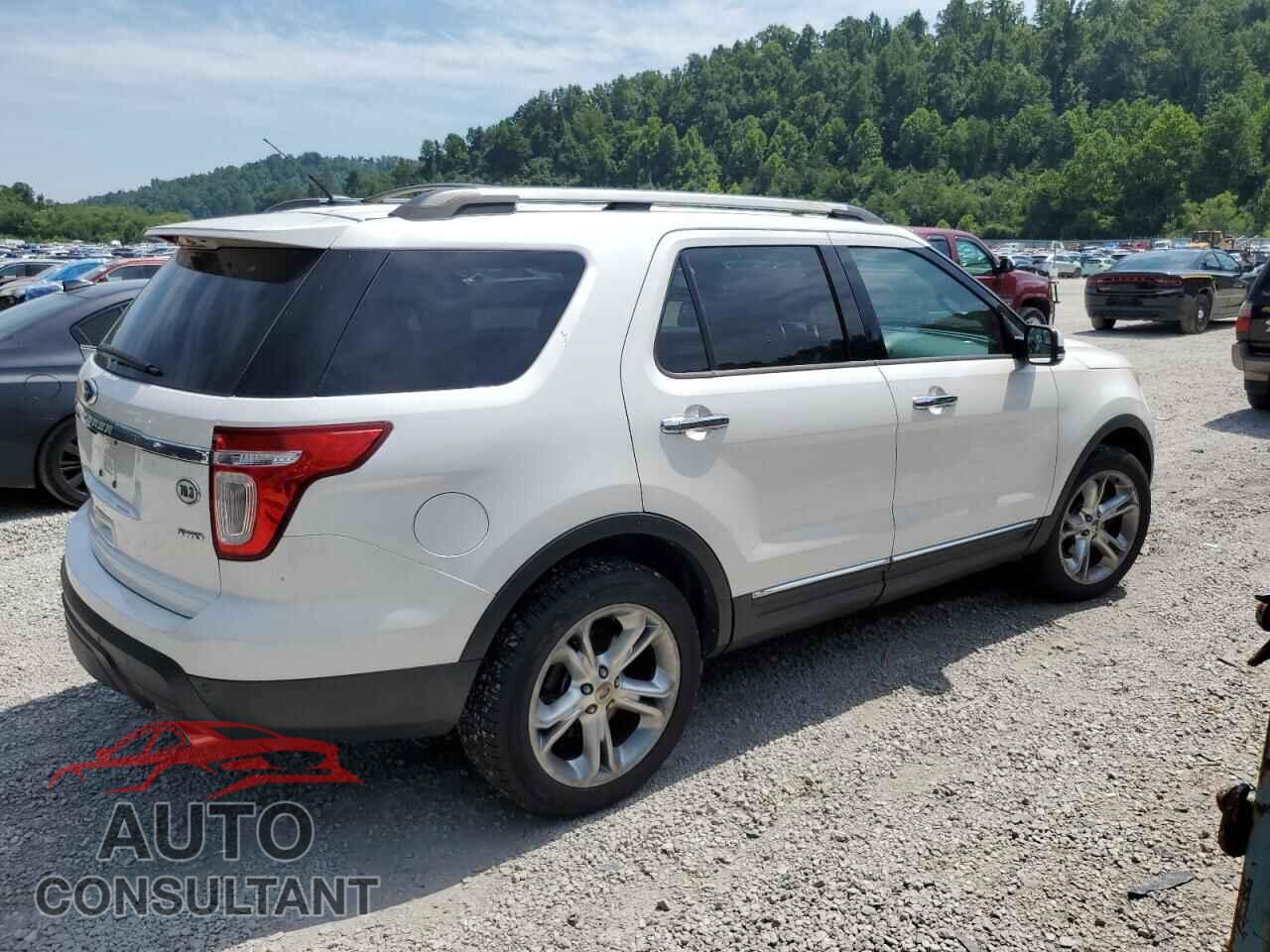 FORD EXPLORER 2011 - 1FMHK8F85BGA44879
