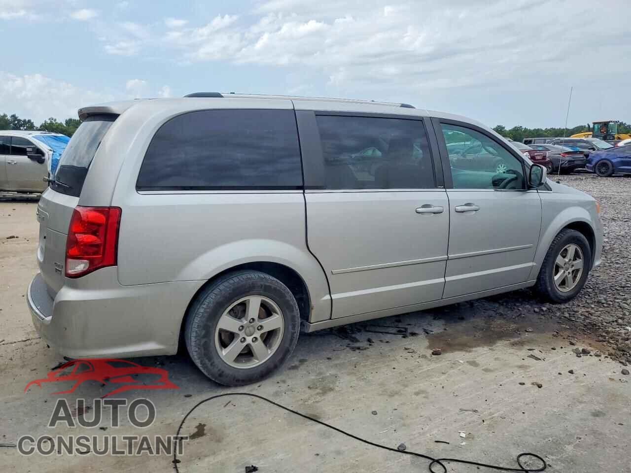 DODGE CARAVAN 2011 - 2D4RN5DG5BR721133