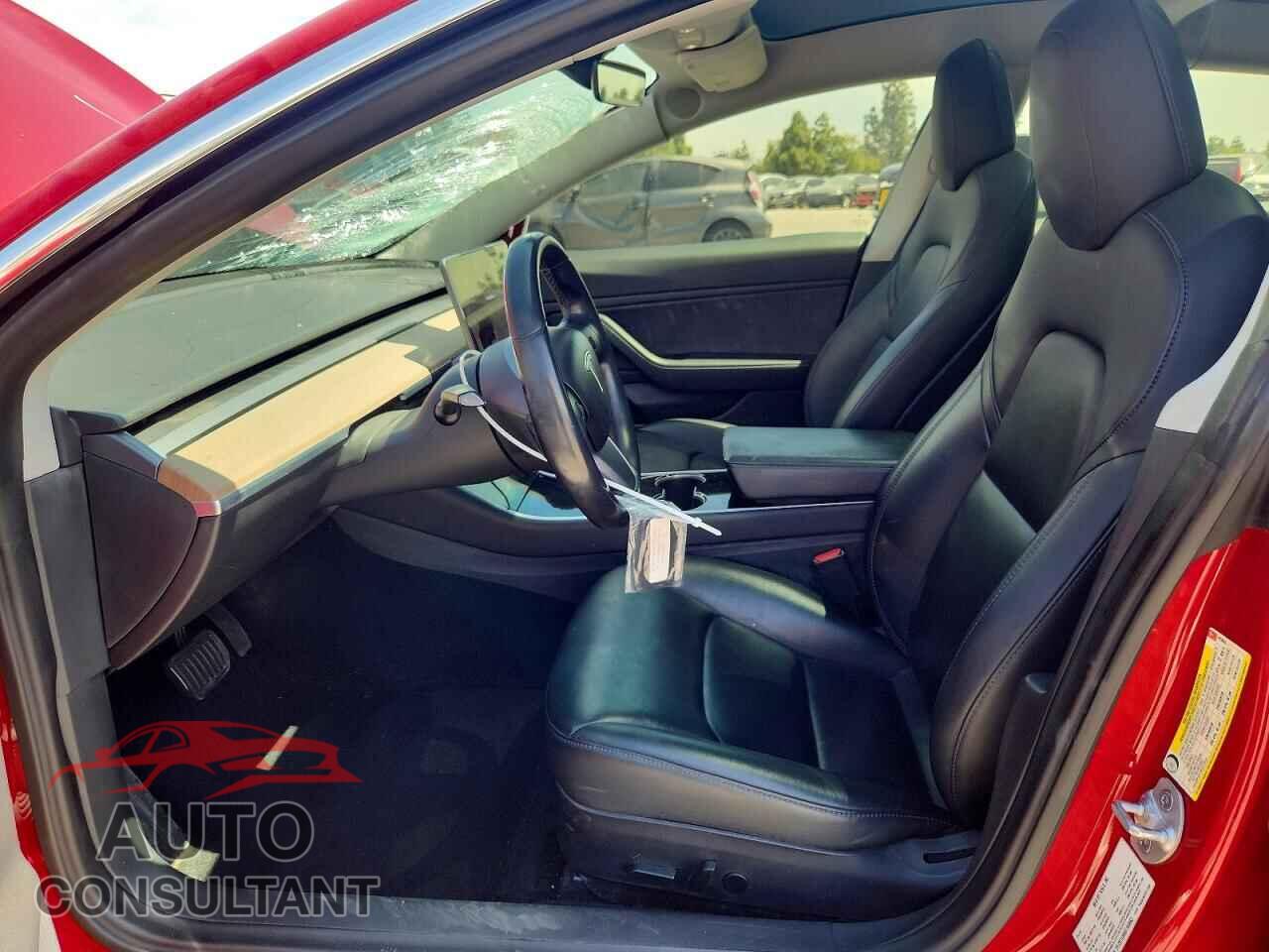 TESLA MODEL 3 2019 - 5YJ3E1EB5KF193863