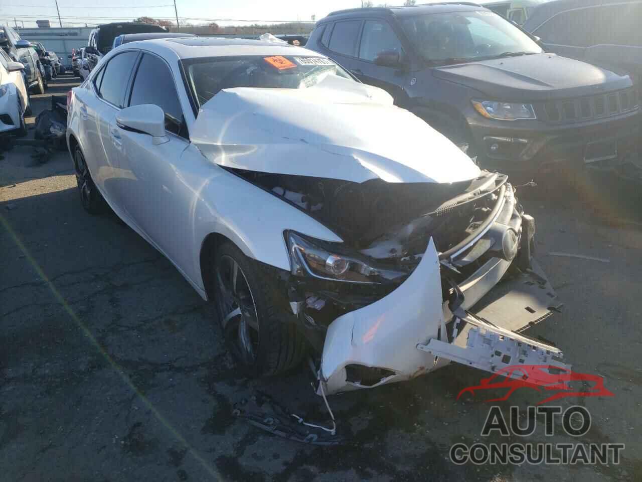 LEXUS IS 2018 - JTHC81D25J5031612