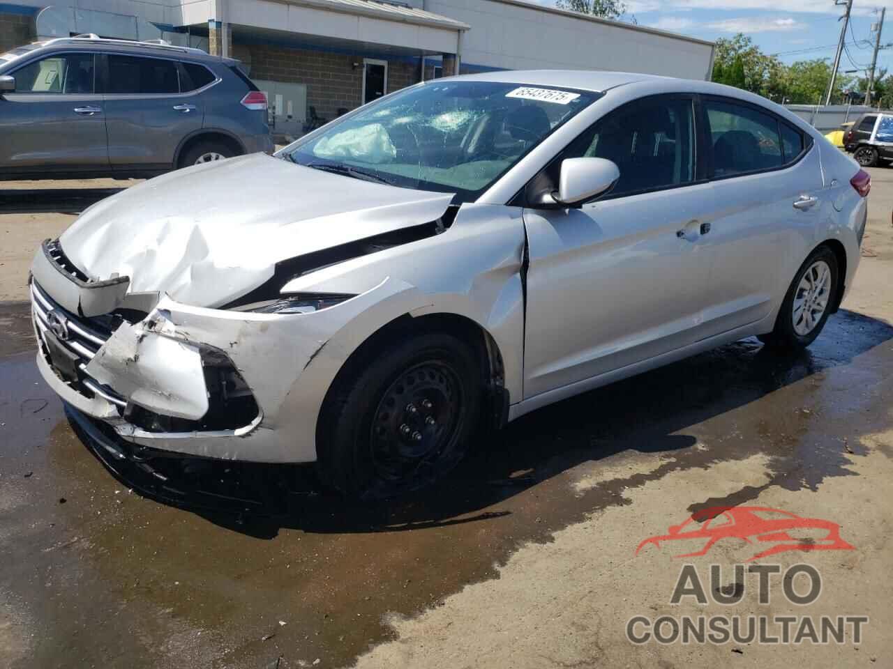 HYUNDAI ELANTRA 2018 - 5NPD74LF9JH379637