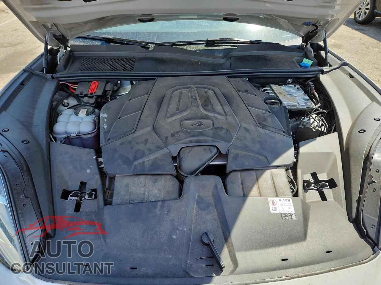 PORSCHE CAYENNE 2024 - WP1AA2AY7RDA09655