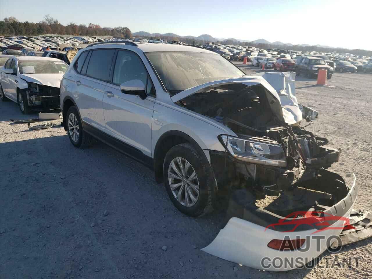 VOLKSWAGEN TIGUAN 2018 - 3VV1B7AXXJM106054