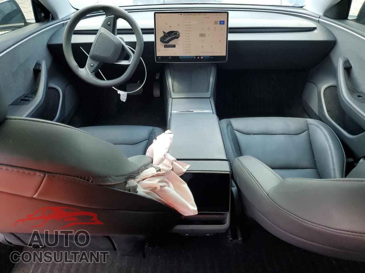 TESLA MODEL 3 2024 - 5YJ3E1EA5RF756184