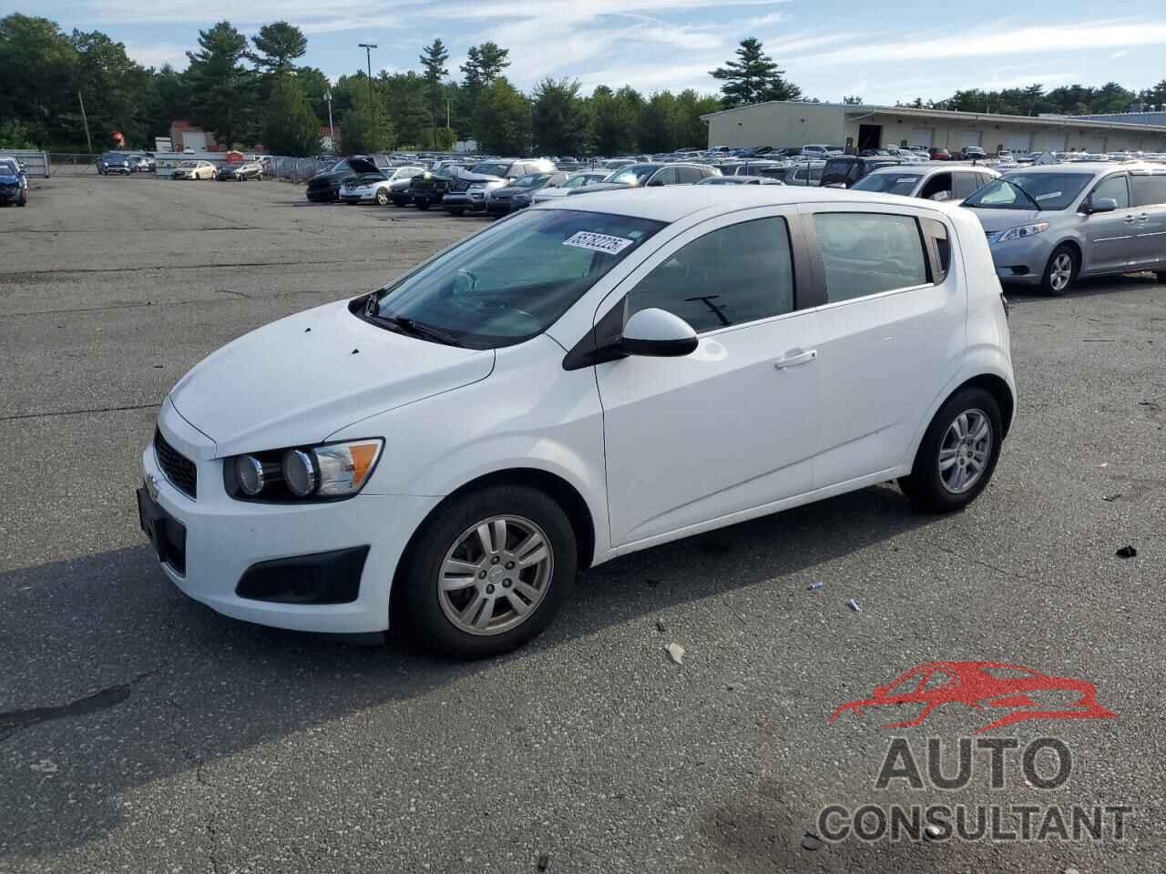 CHEVROLET SONIC 2013 - 1G1JC6SG8D4189352