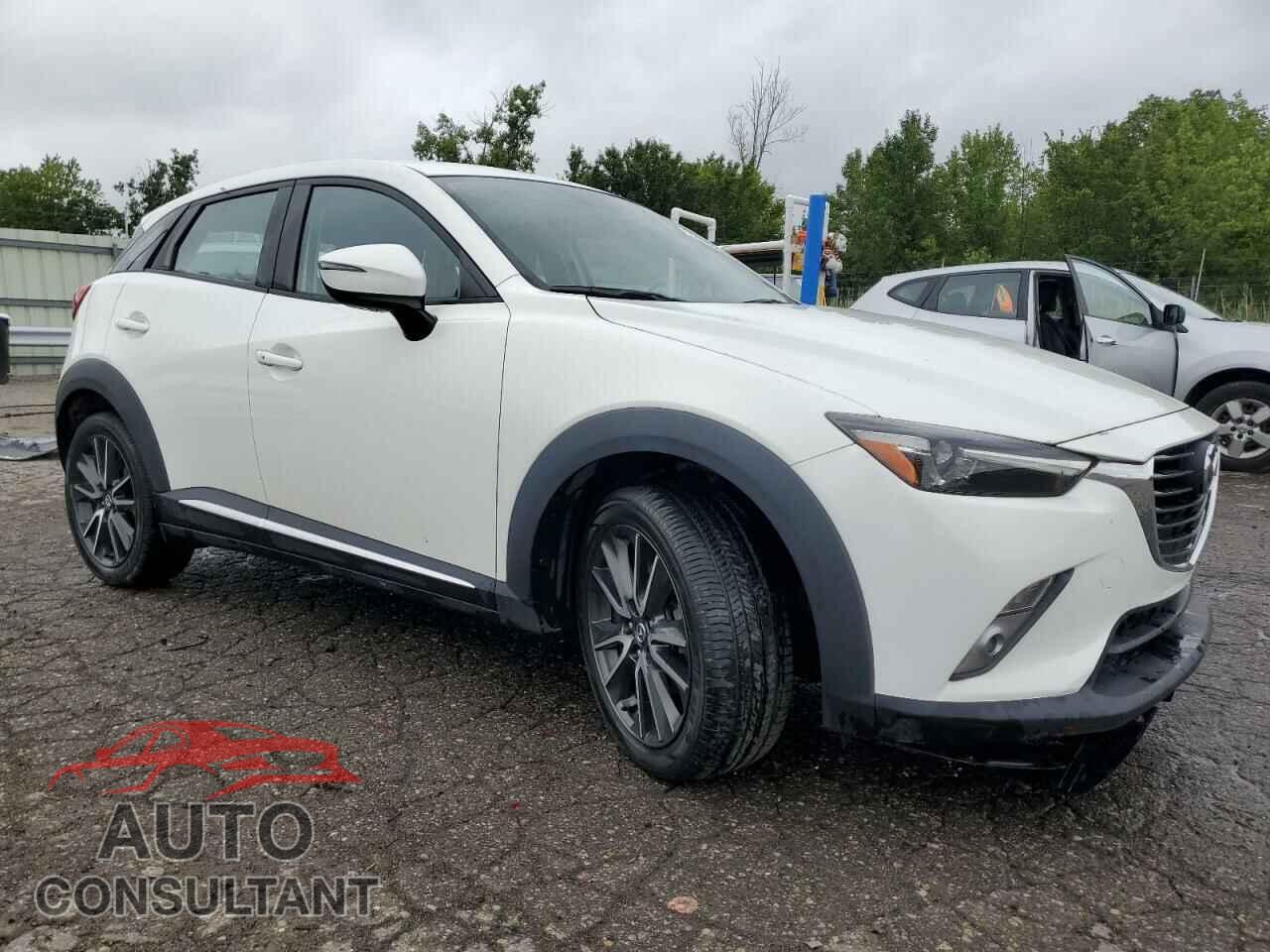 MAZDA CX-3 2017 - JM1DKFD77H0144677