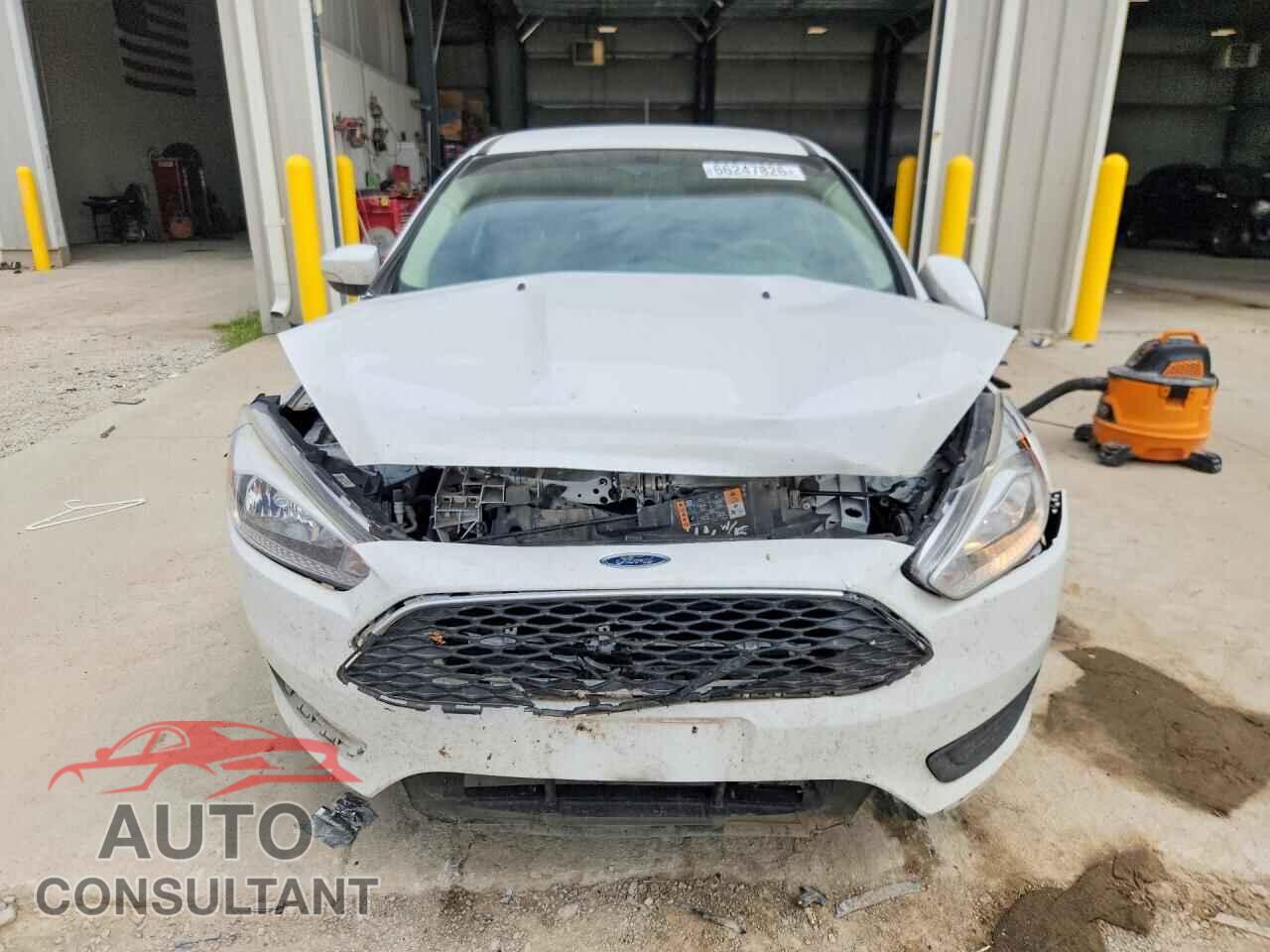 FORD FOCUS 2017 - 1FADP3K2XHL214622
