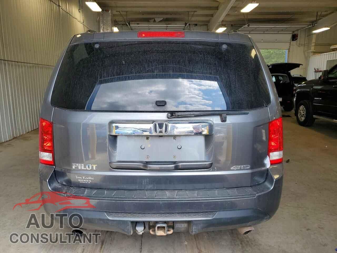 HONDA PILOT 2013 - 5FNYF4H5XDB075367
