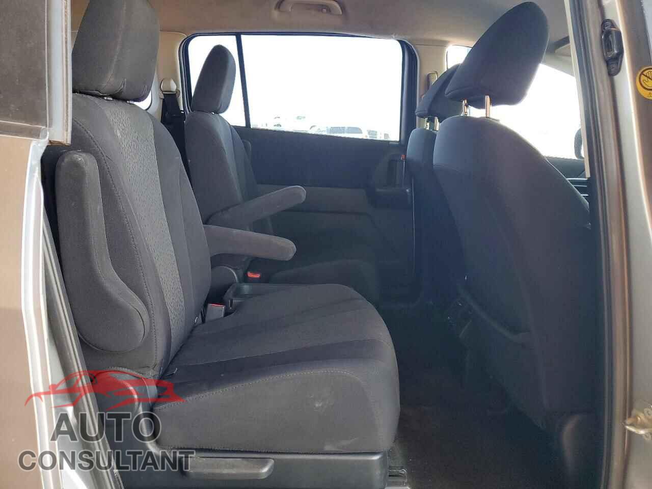 MAZDA 5 2012 - JM1CW2BL7C0133471