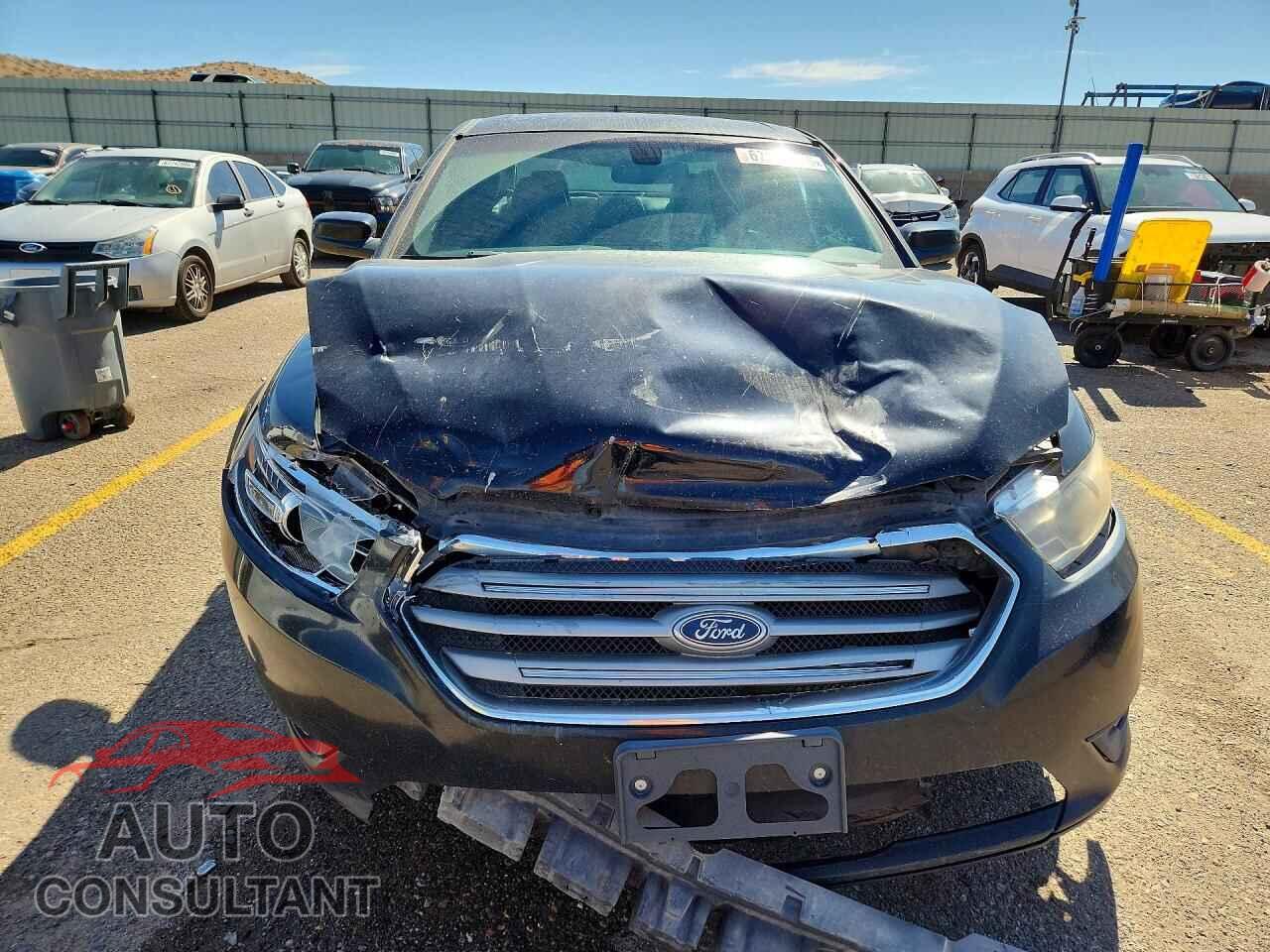 FORD TAURUS 2017 - 1FAHP2E82HG127978