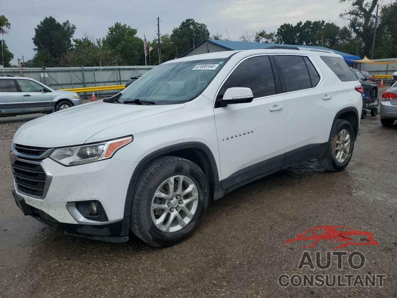 CHEVROLET TRAVERSE 2018 - 1GNEVGKW7JJ125811