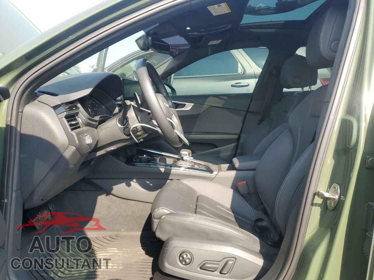 AUDI A4 2023 - WAUDAAF4XPN009927