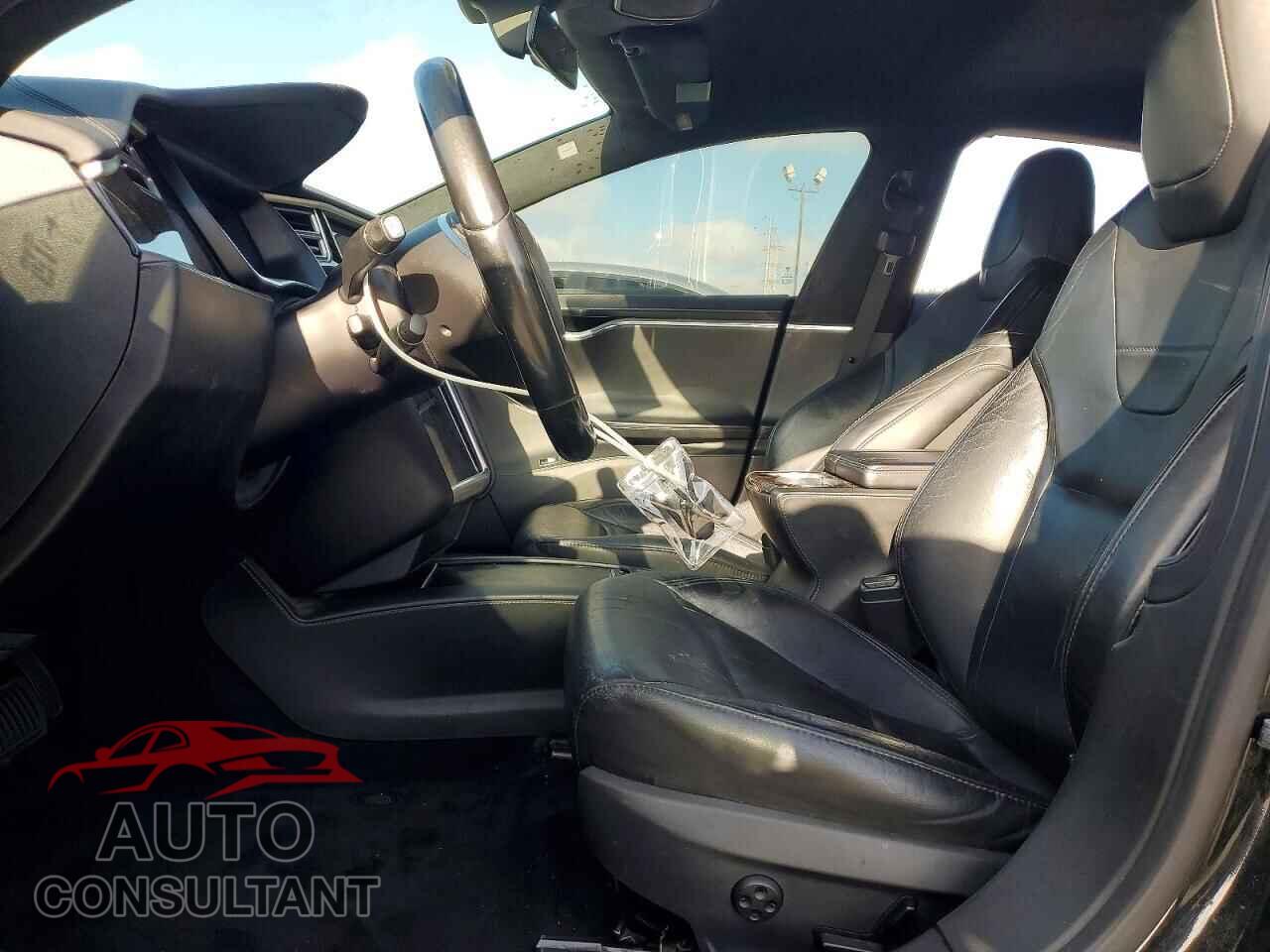 TESLA MODEL S 2016 - 5YJSA1E17GF170610
