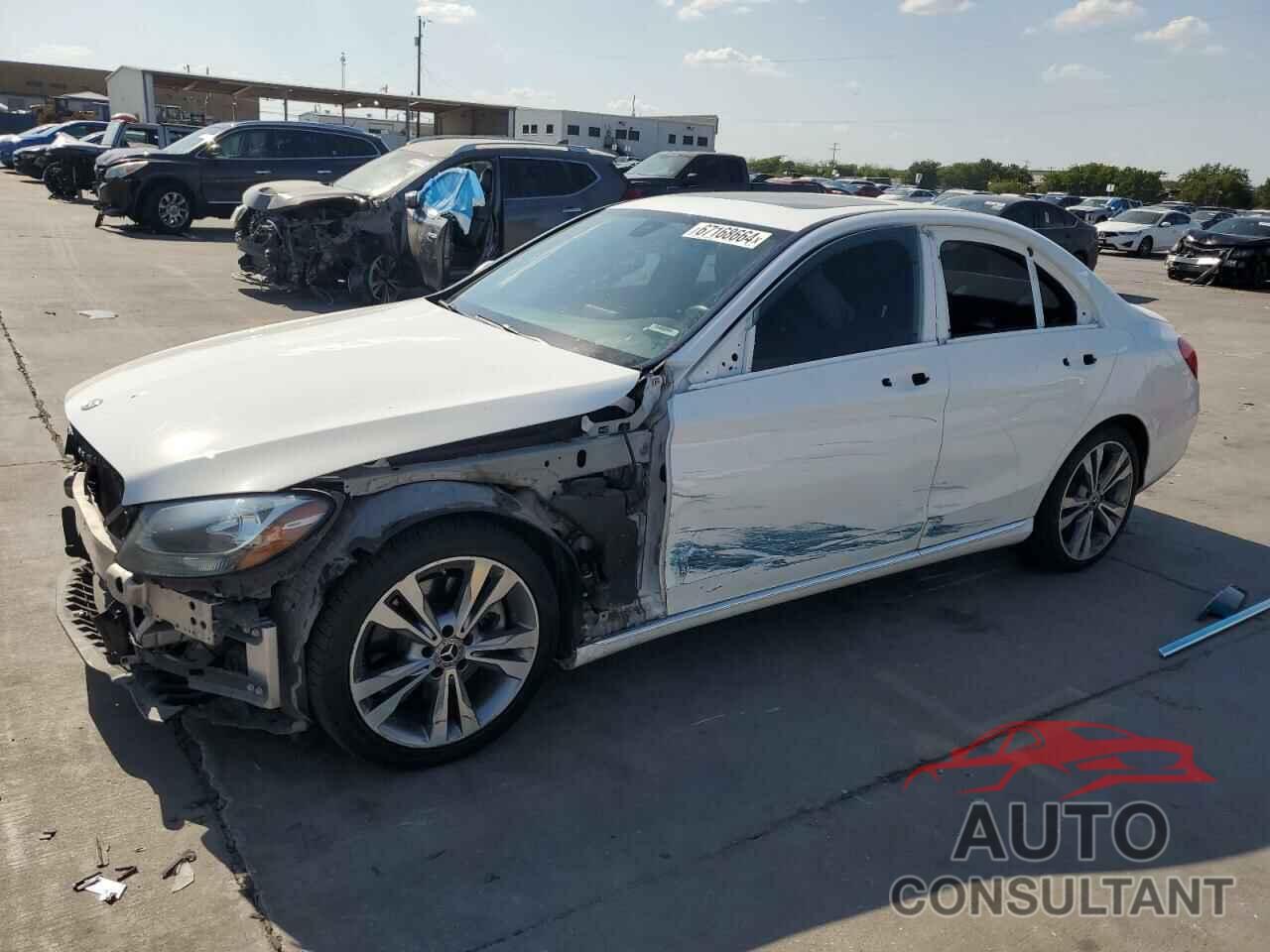 MERCEDES-BENZ C-CLASS 2018 - 55SWF4JB0JU241767