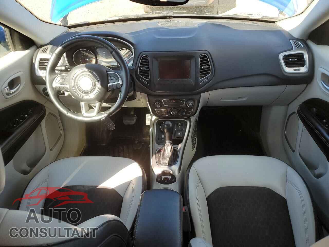 JEEP COMPASS 2018 - 3C4NJDBB6JT239811