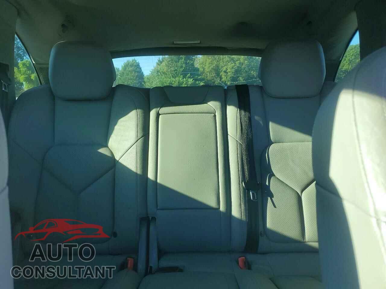 PORSCHE CAYENNE 2011 - WP1AA2A22BLA00904