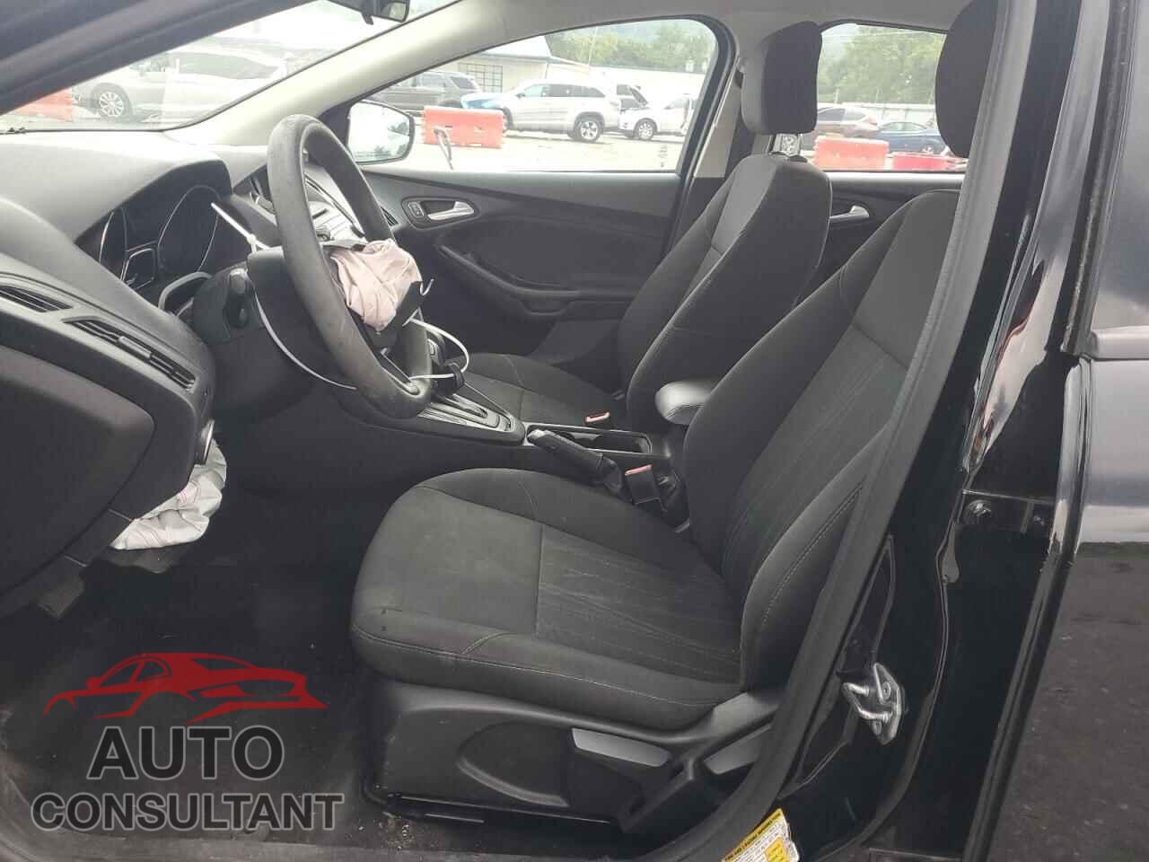 FORD FOCUS 2017 - 1FADP3F23HL321537