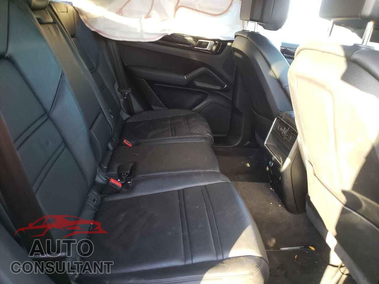 PORSCHE CAYENNE 2020 - WP1AA2AY0LDA05146