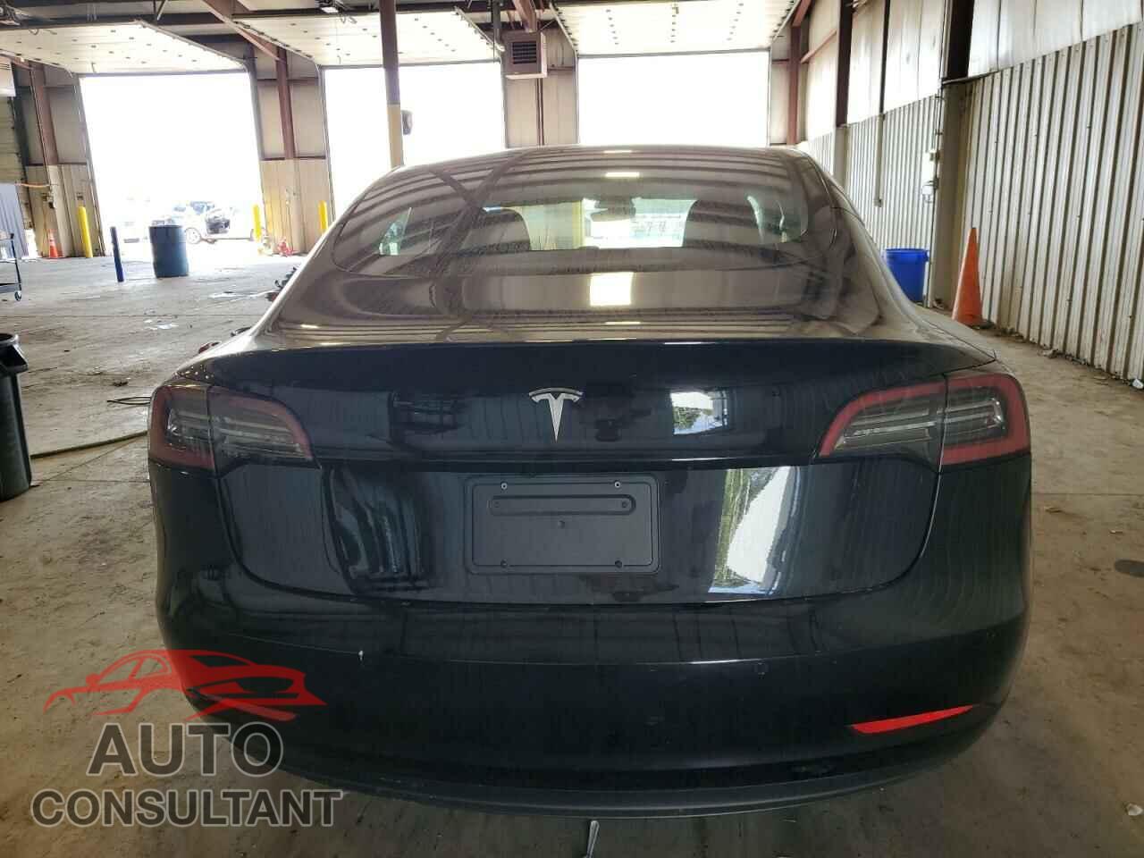 TESLA MODEL 3 2020 - 5YJ3E1EAXLF643726