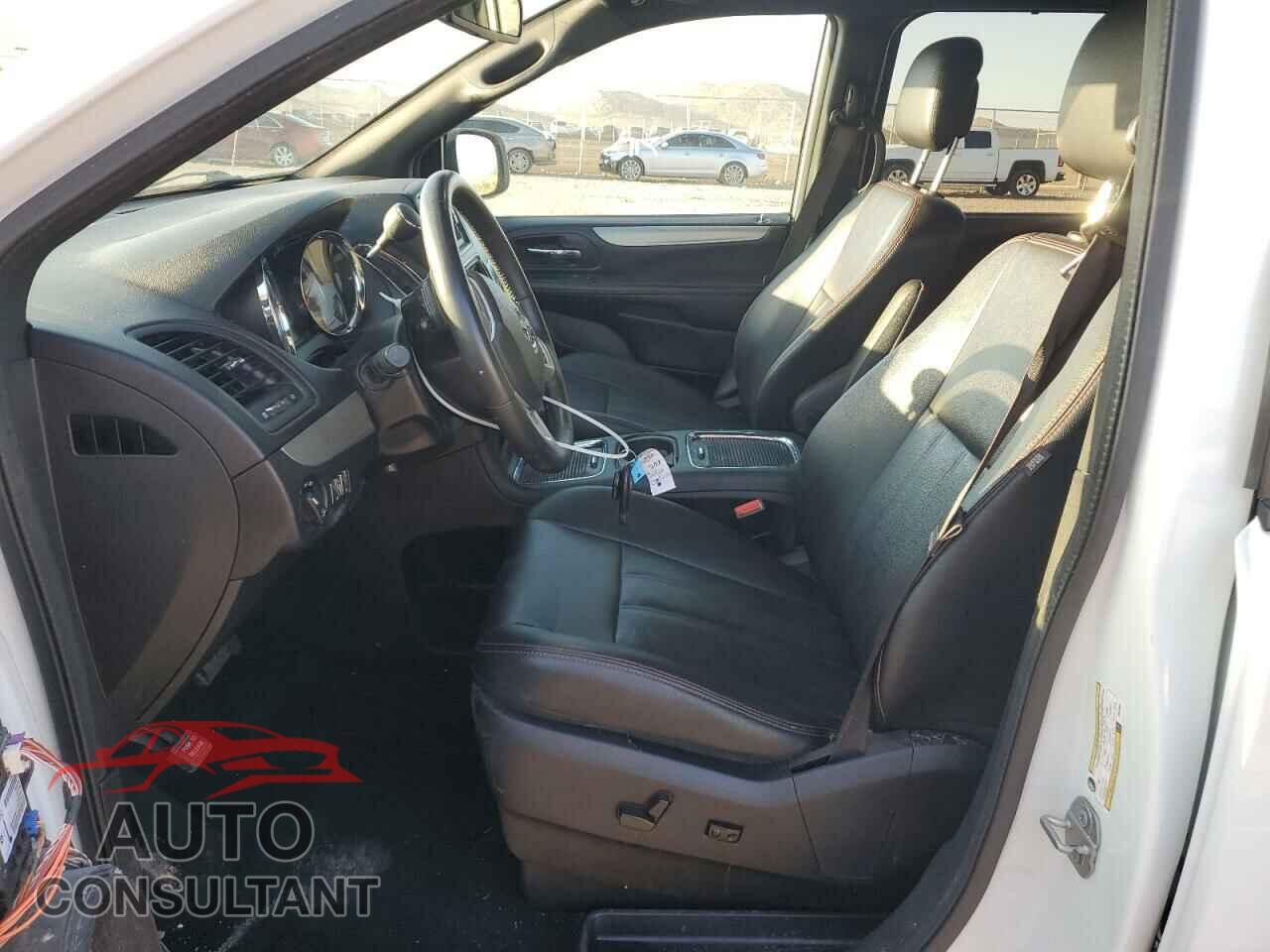 DODGE CARAVAN 2018 - 2C4RDGEG0JR342601