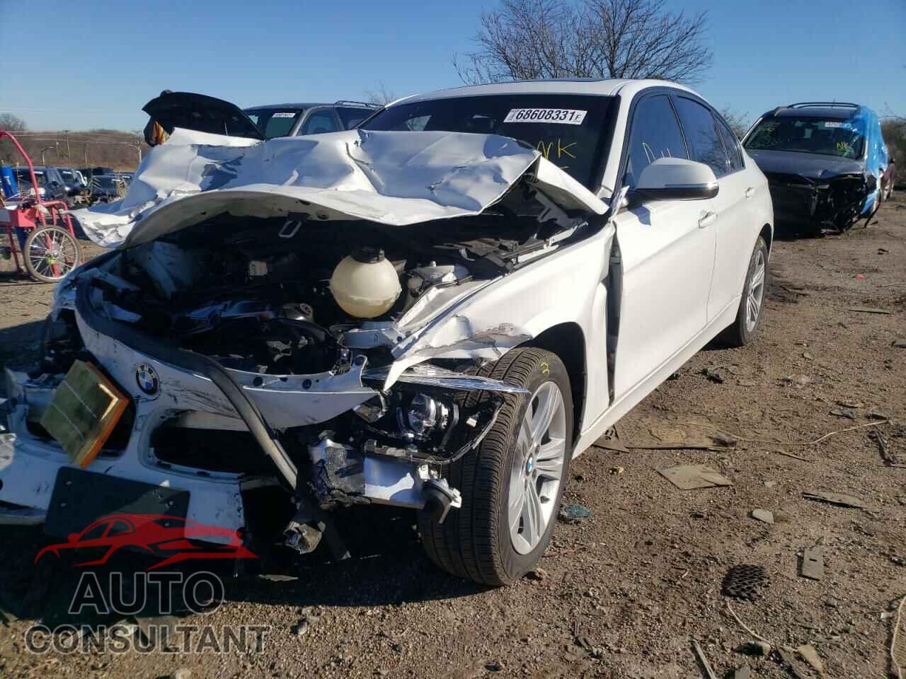 BMW 3 SERIES 2016 - WBA8E3G50GNU03008