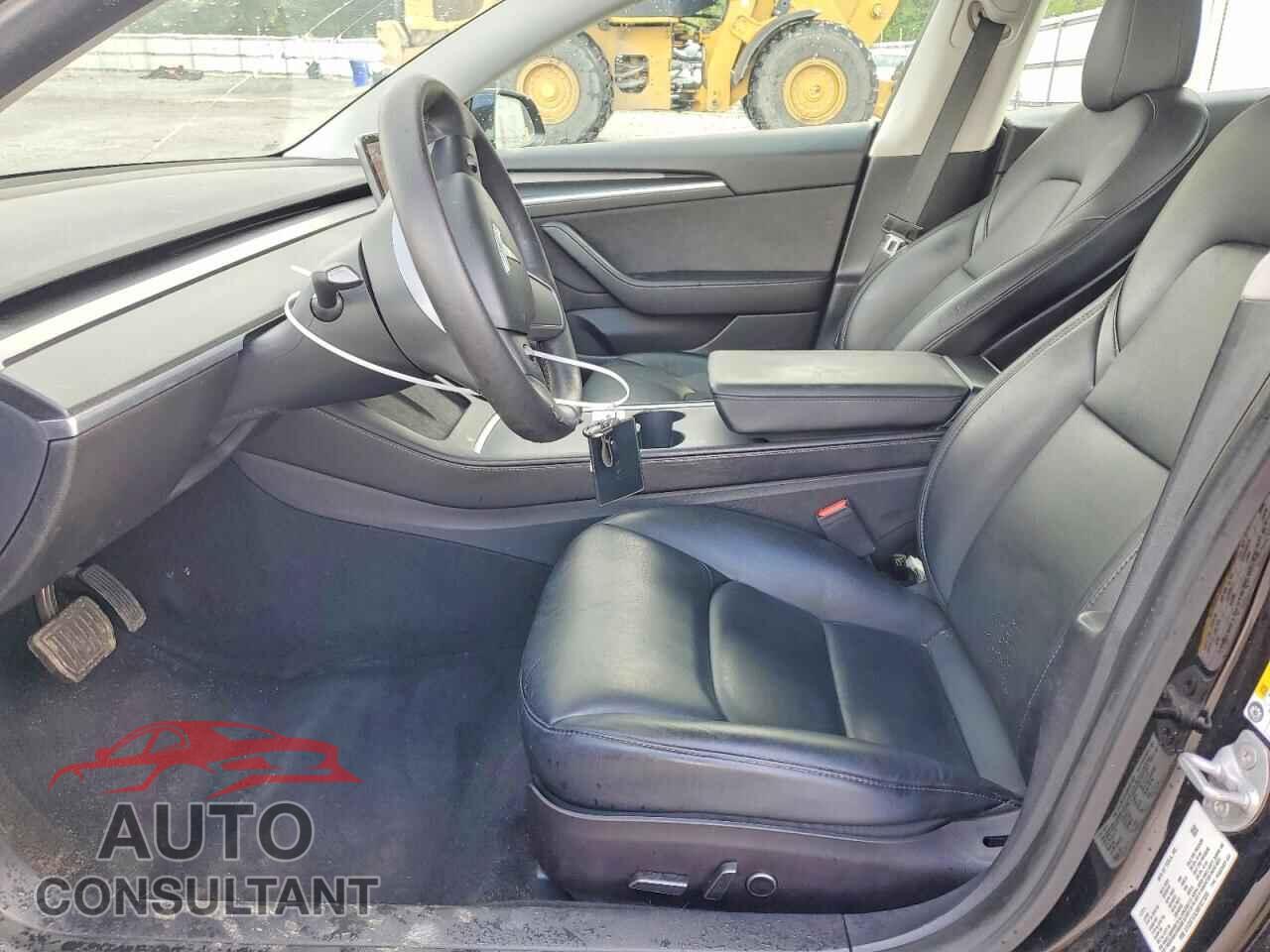 TESLA MODEL 3 2021 - 5YJ3E1EA3MF027089