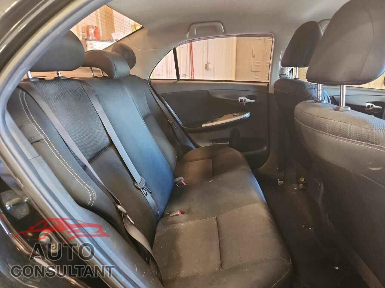 TOYOTA COROLLA 2013 - 2T1BU4EE1DC998566