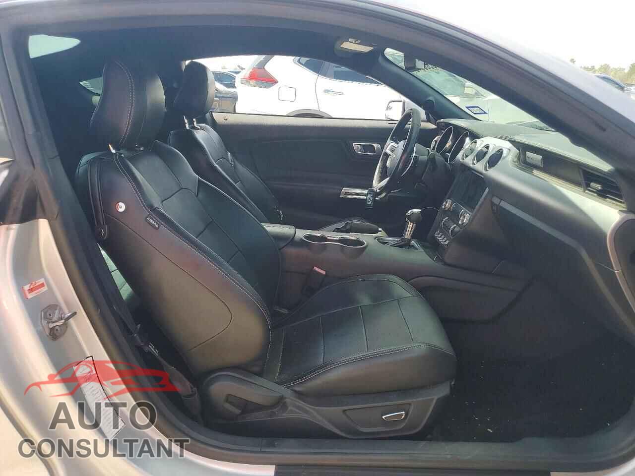FORD MUSTANG 2018 - 1FA6P8TH2J5133813