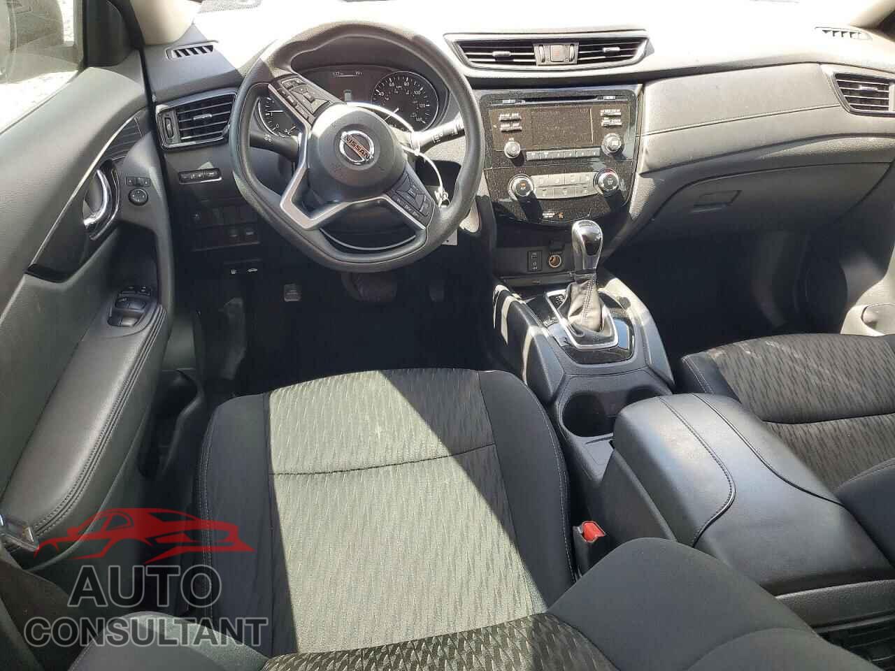 NISSAN ROGUE 2017 - 5N1AT2MT6HC775808