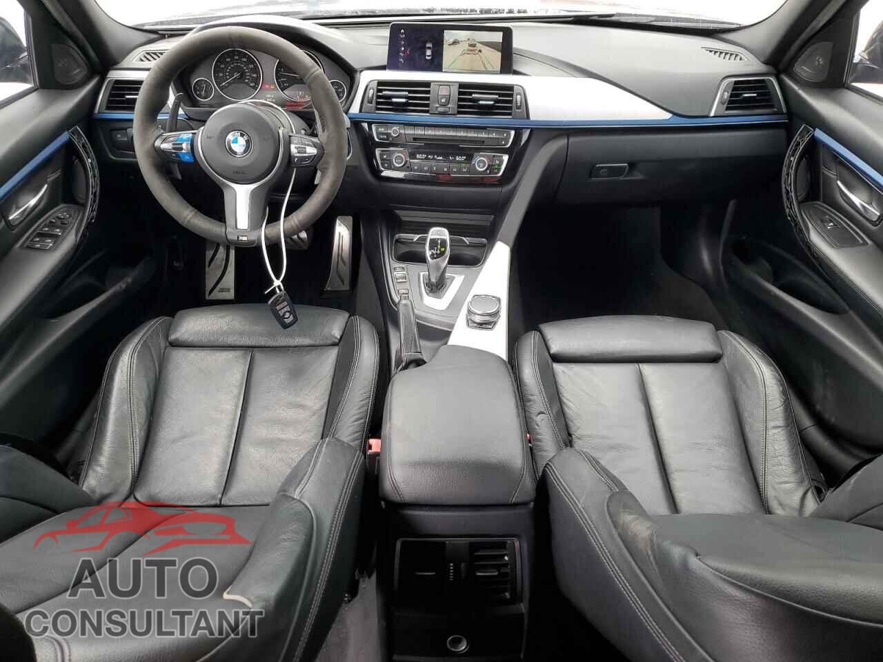 BMW 3 SERIES 2018 - WBA8B7C57JA583253