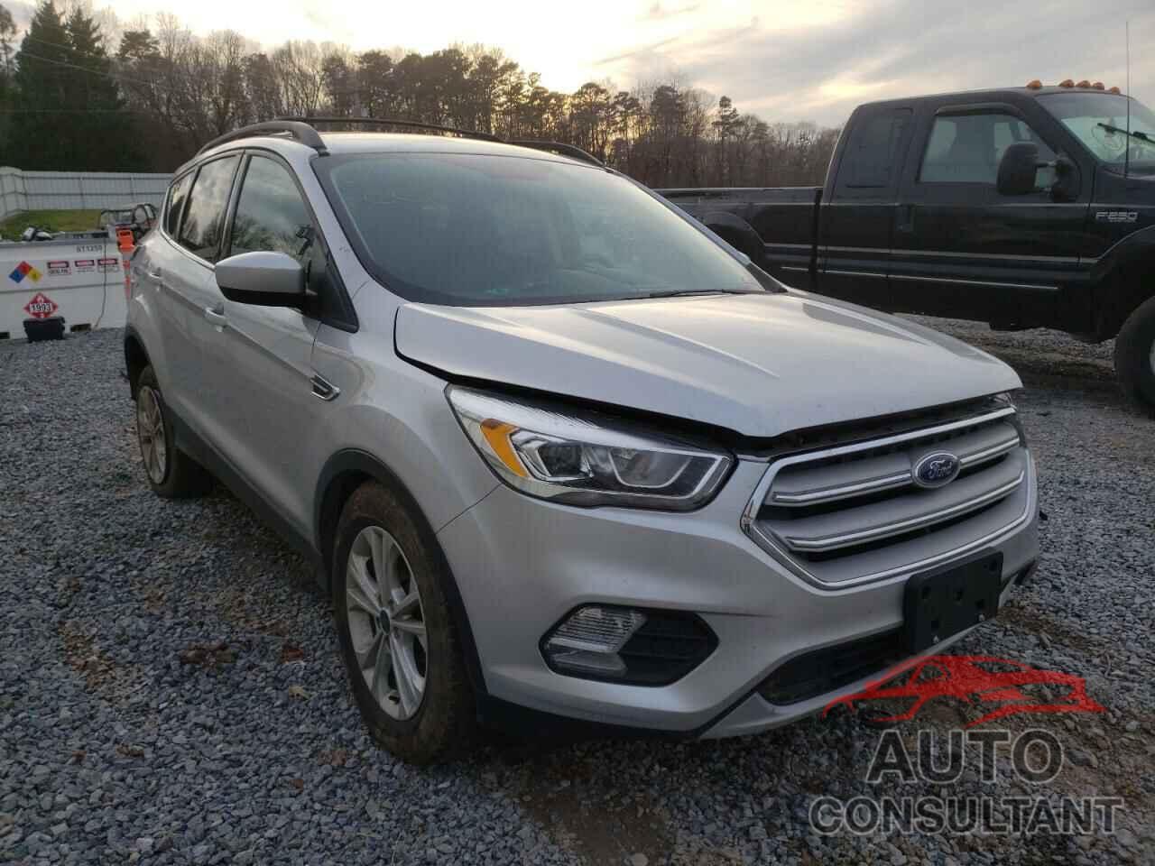 FORD ESCAPE 2017 - 1FMCU0GD0HUC92081
