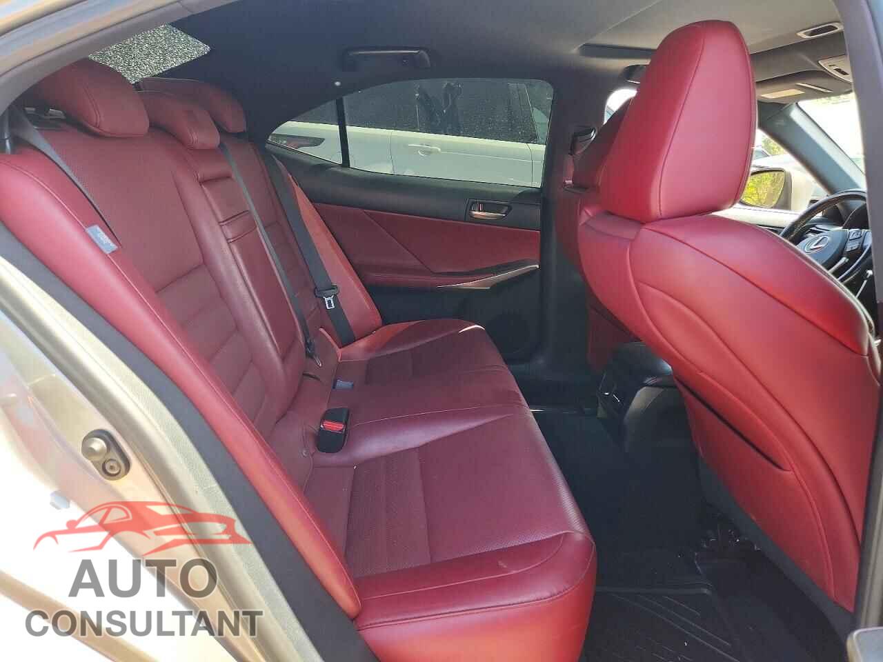 LEXUS IS 2018 - JTHBA1D24J5064004