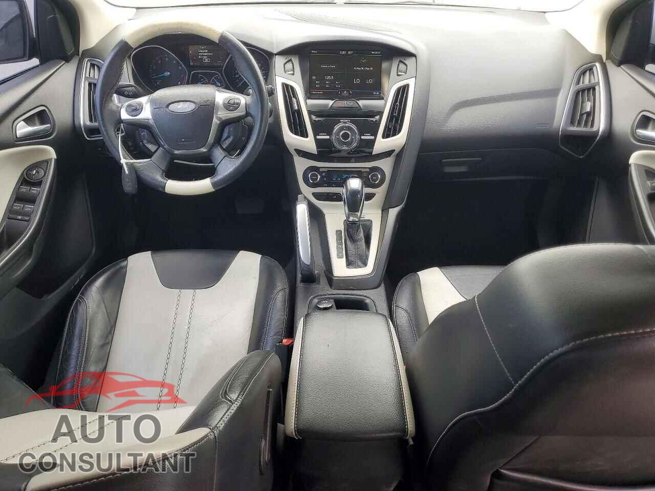 FORD FOCUS 2012 - 1FAHP3N23CL210529