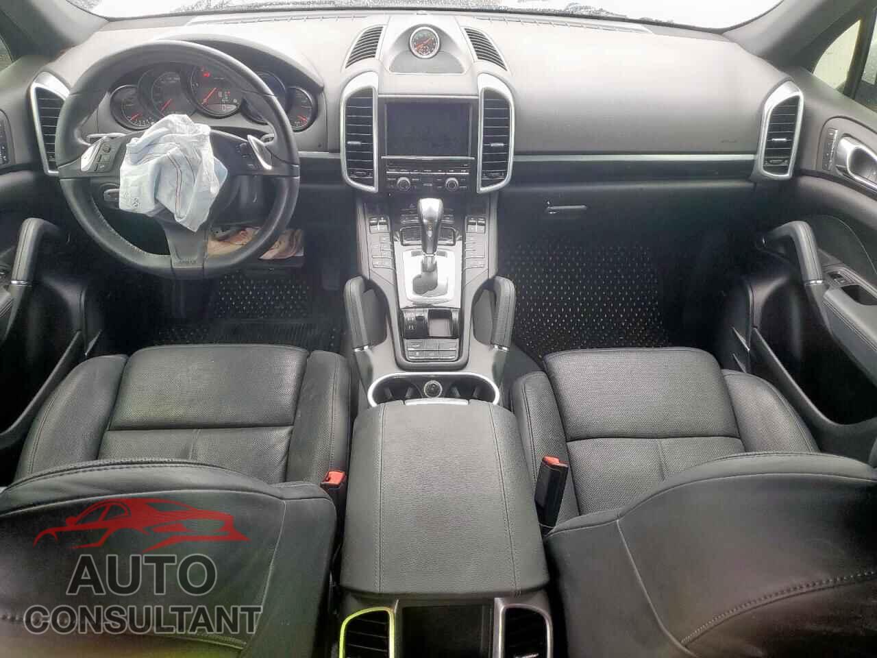 PORSCHE CAYENNE 2013 - WP1AF2A2XDLA42211