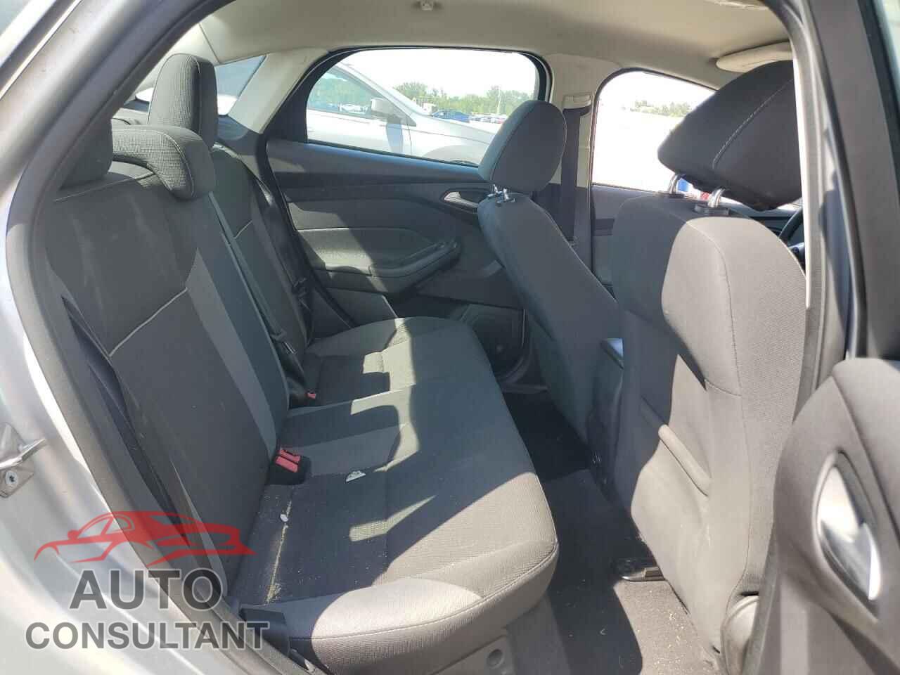 FORD FOCUS 2014 - 1FADP3F20EL383733