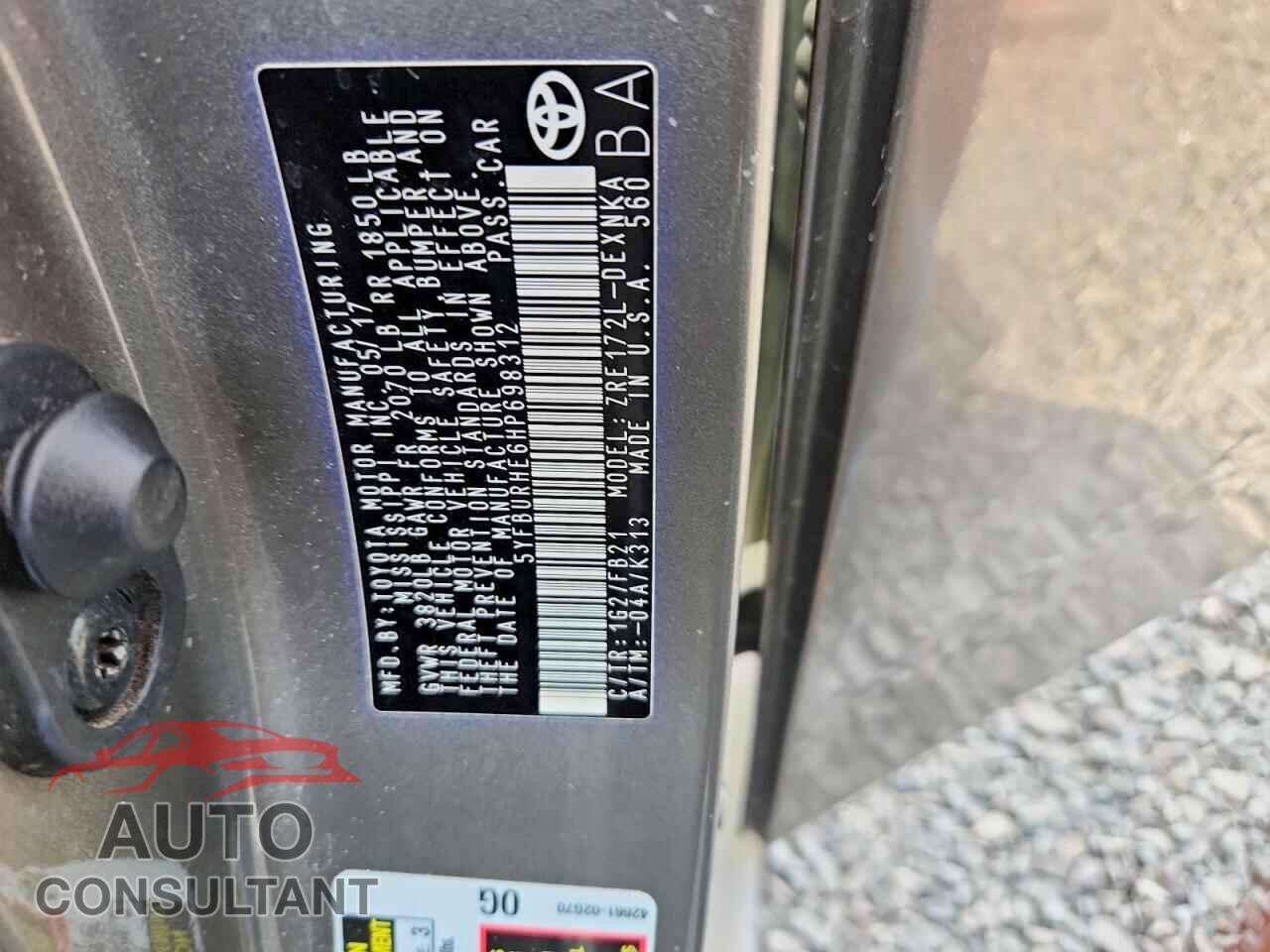 TOYOTA COROLLA 2017 - 5YFBURHE6HP698312