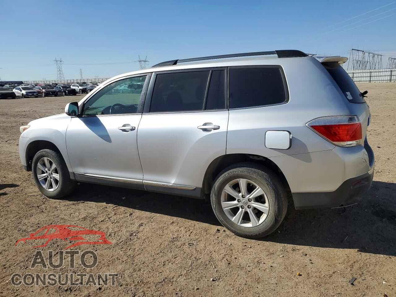 TOYOTA HIGHLANDER 2013 - 5TDZA3EH8DS045582