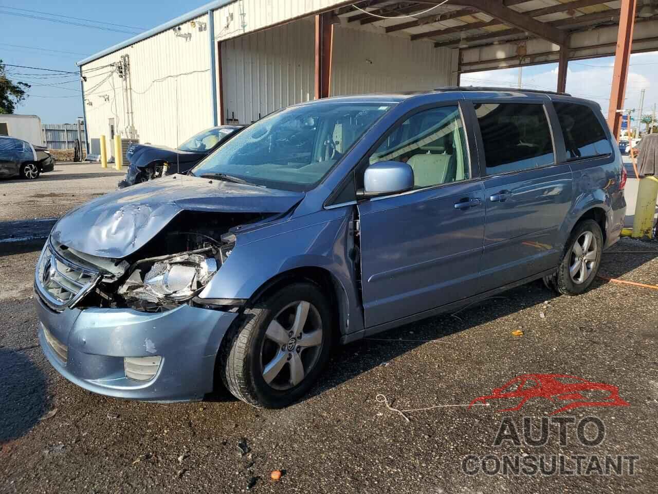 VOLKSWAGEN ROUTAN 2011 - 2V4RW3DGXBR717132